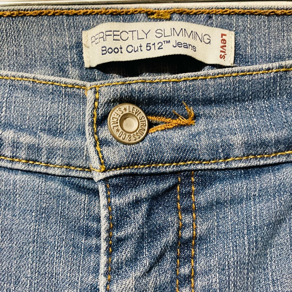 Levi’s Perfectly Slimming Jeans-512 Bootcut